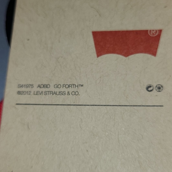 Levi's red white blue shirt - Picture 15 of 16